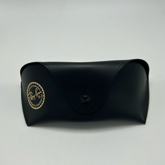 Ray- Ban Large Sunglass Case With Belt Loop - Picture 1 of 6